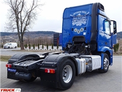 Mercedes Actros