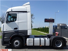 Mercedes Actros