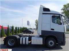 Mercedes Actros