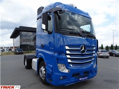 Mercedes Actros