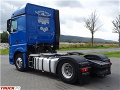 Mercedes Actros