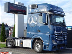 Mercedes Actros