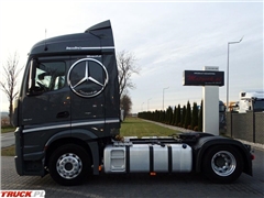 Mercedes Actros