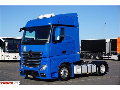 Mercedes Actros