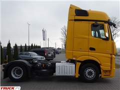 Mercedes Actros