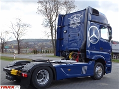 Mercedes Actros