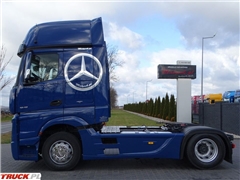 Mercedes Actros