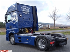 Mercedes Actros