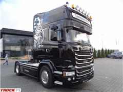 Scania R 520 / V8 / RETARDER / I-PARK COOL / SKÓRY  / NAV