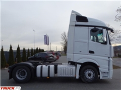 Mercedes Actros