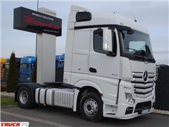 Mercedes Actros