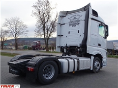 Mercedes Actros