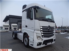 Mercedes Actros