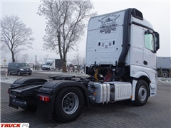 Mercedes Actros