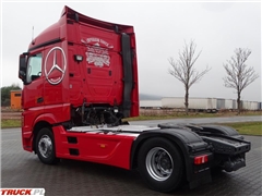 Mercedes Actros