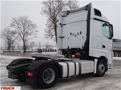 Mercedes Actros