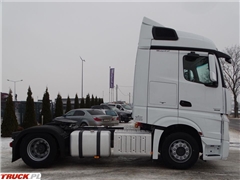 Mercedes Actros