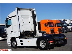 Mercedes Actros