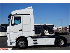 Mercedes Actros