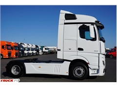 Mercedes Actros