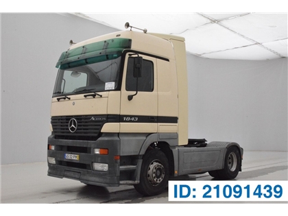 Mega Actros 1843LS Mega Space