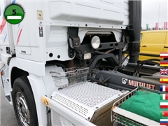 Mercedes Actros Ciężarówka hakowiec MERCEDES-BENZ Actros 2544L