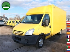 Iveco Daily 35 S11 AUTOMATIK KAMERA Regale