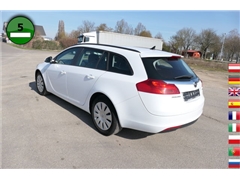 Kombi OPEL Insignia 2.0 CDTI Sports Tourer Selecti