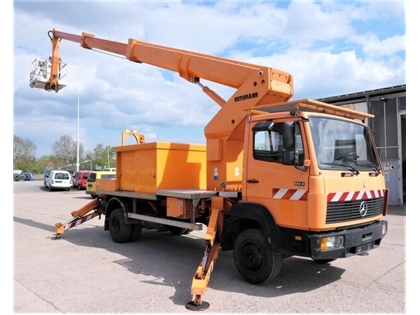 Podnośnik koszowy MERCEDES-BENZ 814 Hubsteiger Hub