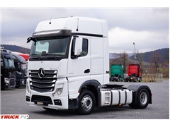 Mercedes Actros