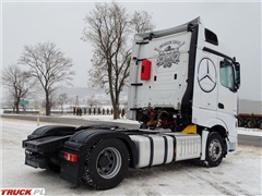 Mercedes Actros