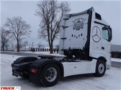 Mercedes Actros