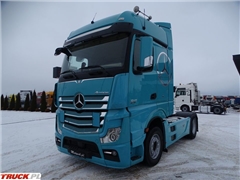 Mercedes Actros