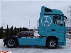 Mercedes Actros