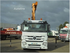Mercedes Actros Ciągnik siodłowy Mercedes-Benz Actros 1846 + Euro 5 + EFFER 250 Crane + REMOTE