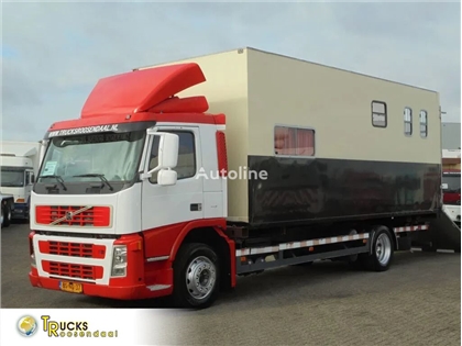 Volvo FM 9.310 + Euro 5 + Manual + Horse transport