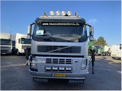 Volvo FM 370 + Euro 5 + Palfinger Z-Q170 Crane + 30ton N