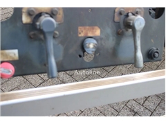 Przyczepa do przewozu kontenerów Burg 3X SAF