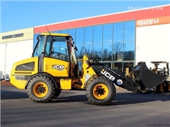 Nowa ładowarka kołowa JCB 407