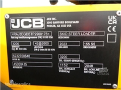 Nowa miniładowarka JCB 155