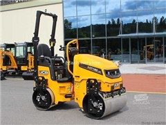 Nowy mini walec JCB CT 160-100