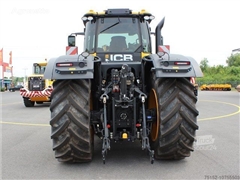 Nowy ciągnik kołowy JCB Fastrac 8330 iCON