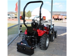 Nowy mini traktor TYM T 265 HST mit Gabel und Scha