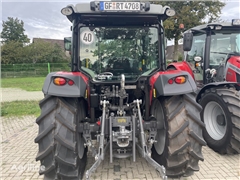 Nowy ciągnik kołowy Massey Ferguson 4708 M Cab Ess