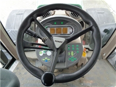 Ciągnik kołowy Fendt 824 Vario S4 ProfiPlus