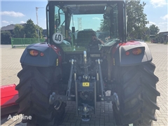 Ciągnik kołowy Massey Ferguson 4709 M Cab Essentia