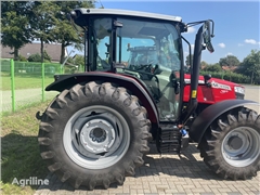 Ciągnik kołowy Massey Ferguson 4709 M Cab Essentia