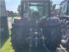 Nowy ciągnik kołowy Massey Ferguson 4710 M Cab Ess