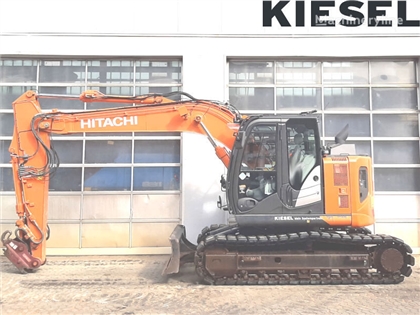 Koparka gąsienicowa Hitachi ZX135US-6