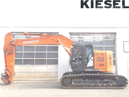 Koparka gąsienicowa Hitachi ZX225USLC-6